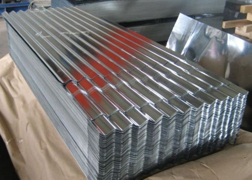 金属JIS G3302 SGCC亜鉛コーティング275g/M2の波形を付けられるシートに屋根を付ける