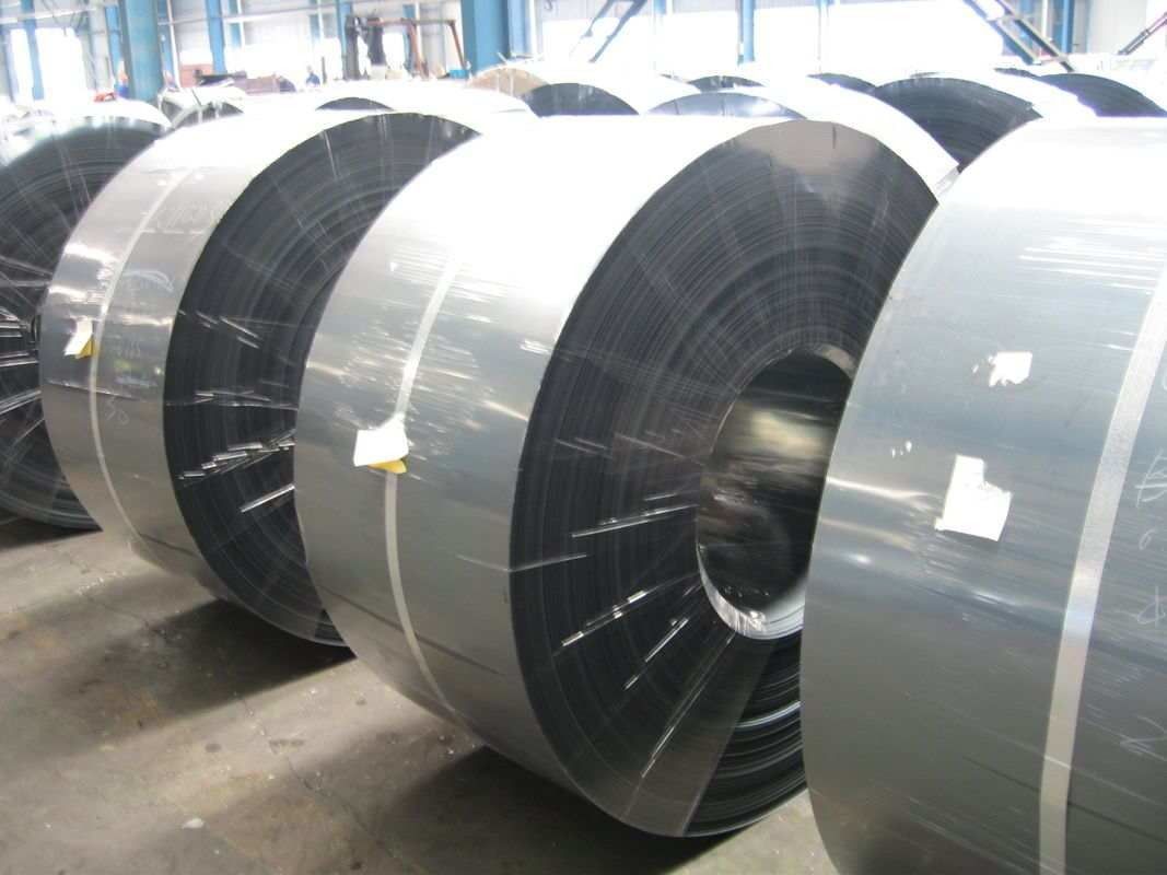 304 / 316 / 430 コイル内の冷たいローリング鋼帯 2B / BA 仕上げ,7mm - 350mm 幅