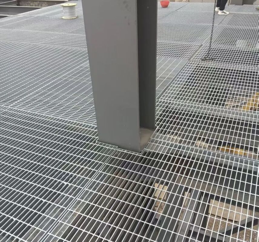 30×3mm ホットディプ 管路床と産業プラットフォームのための鋼筋バーグリット